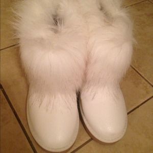 White Snow boot