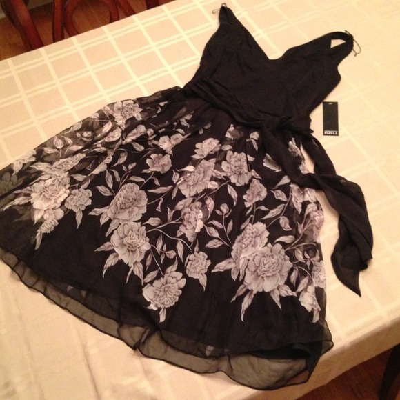 Adrianna Papell black & white dress - Picture 3 of 4