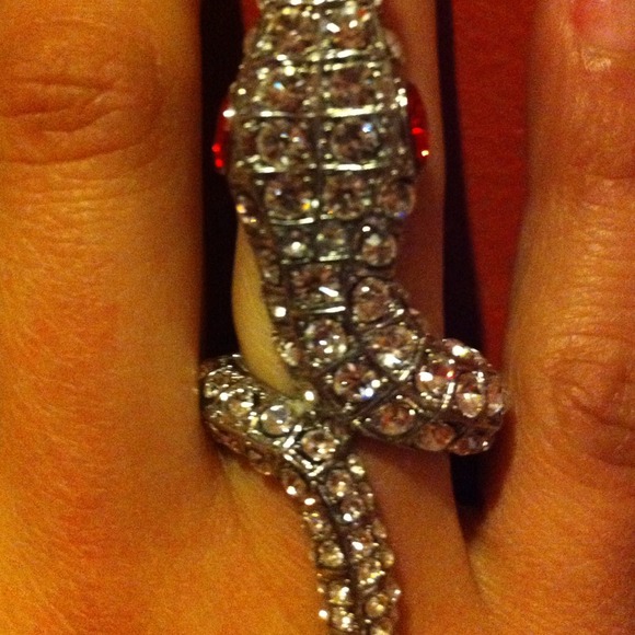 Ring - Picture 2 of 2