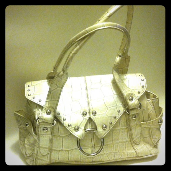 Kathy Van Zeeland Handbags!