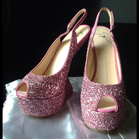 SOLDGiuseppe Zanotti Pink Glitter Pumps 38/8