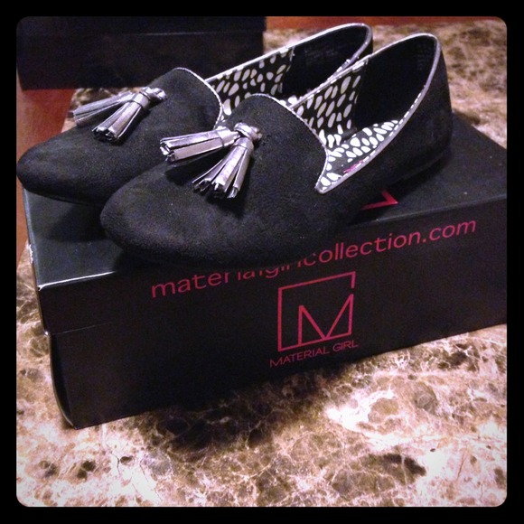 ❗REDUCED❗Tassled loafers