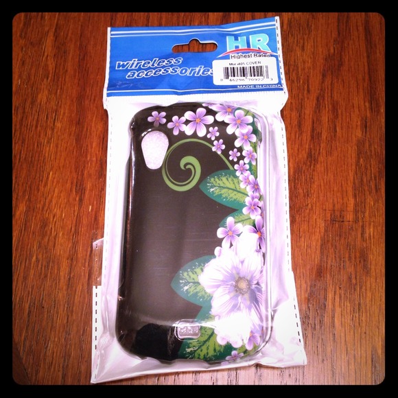 Hard plastic snap-on case for Samsung Galaxy