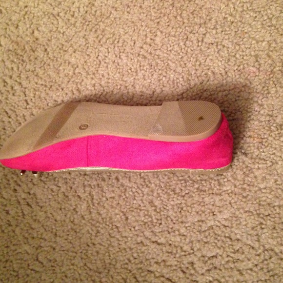 Flats - Picture 3 of 4