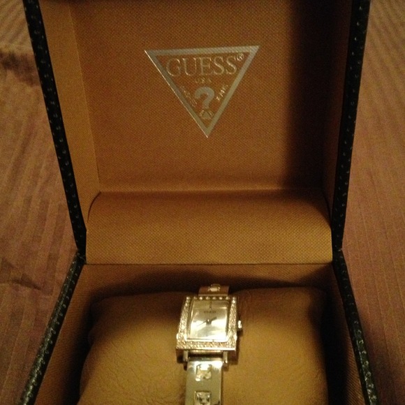 Price REDUCED! Brand new Guess watch