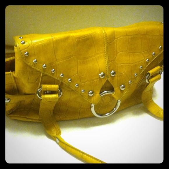 Kathy Van Zeeland Handbags