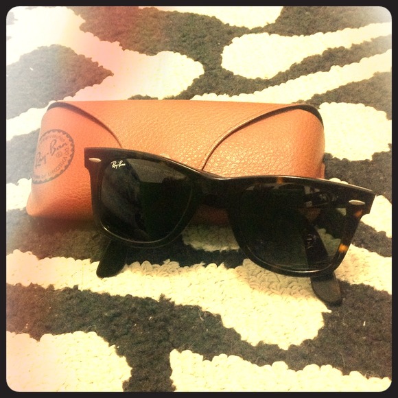 NOT FOR SALE. Rayban Wayfarer Brown