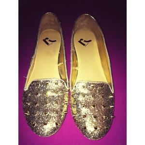 BUNDLE spiked flats:earrings:dogclutch