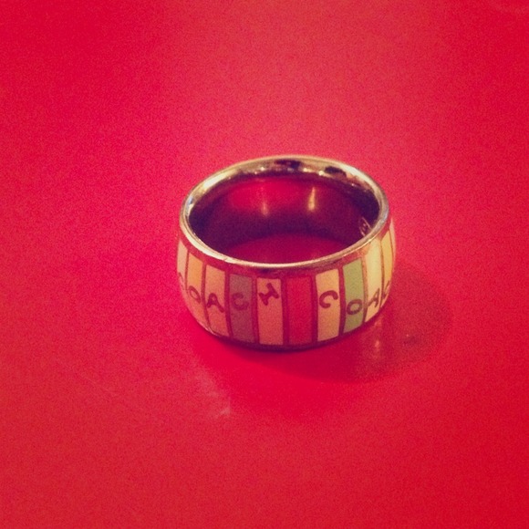 SALE!! 🎉🎉 💋 Coach ring