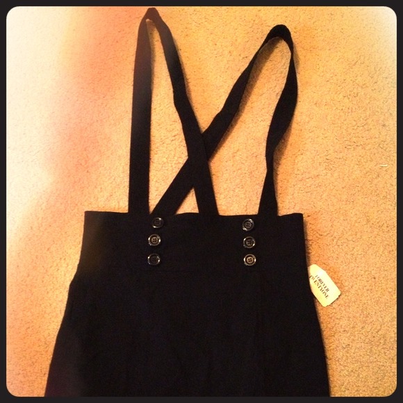 High waisted pencil skirt with suspenders