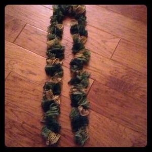 Sashay Scarf