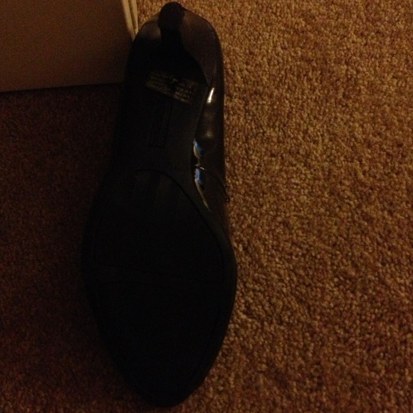 Black heels - Picture 4 of 4