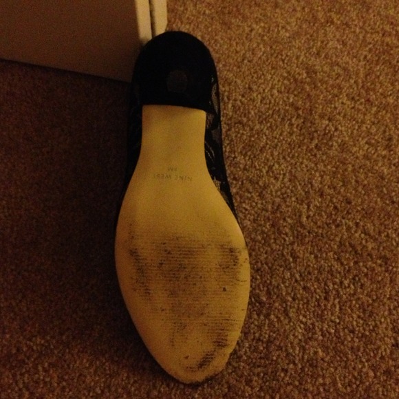 Nine west Lace peep toe heels :) - Picture 3 of 4