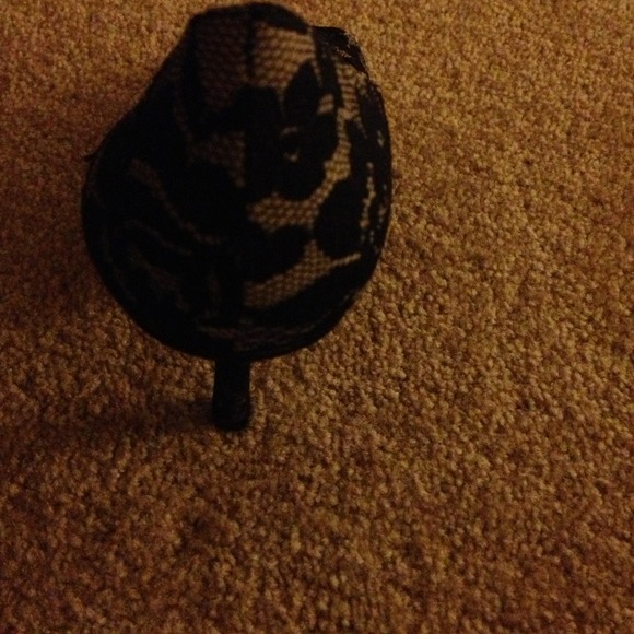 Nine west Lace peep toe heels :) - Picture 4 of 4
