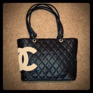 ❌On Hold❌CHANEL Purse