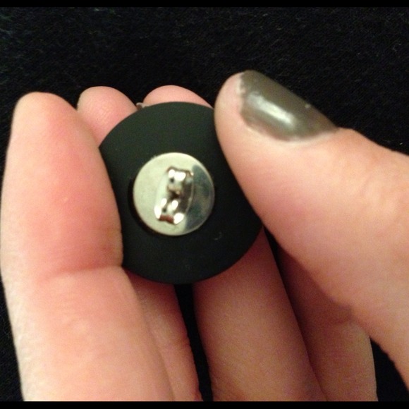 BUNDLED Button Earrings - Picture 3 of 3