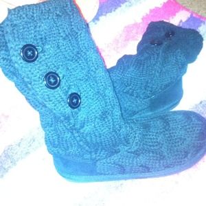 Black sweater boots🎀