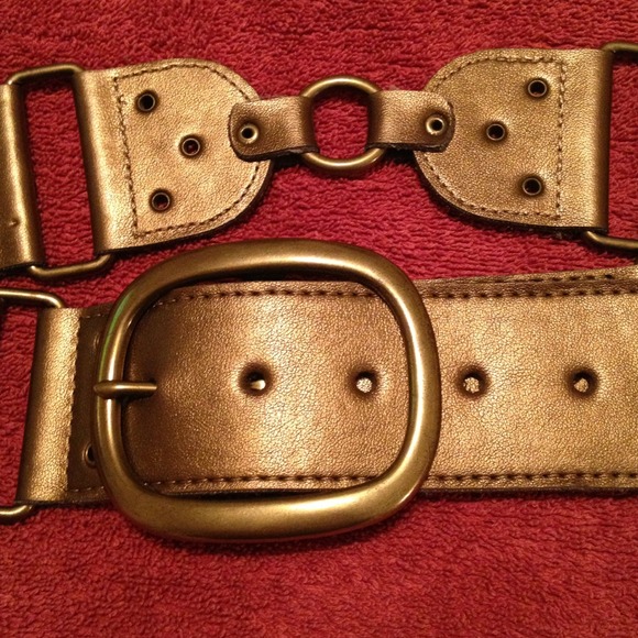 NWT - Bronze Faux Leather Belt - Picture 2 of 3