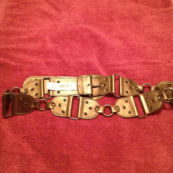NWT - Bronze Faux Leather Belt - Picture 3 of 3