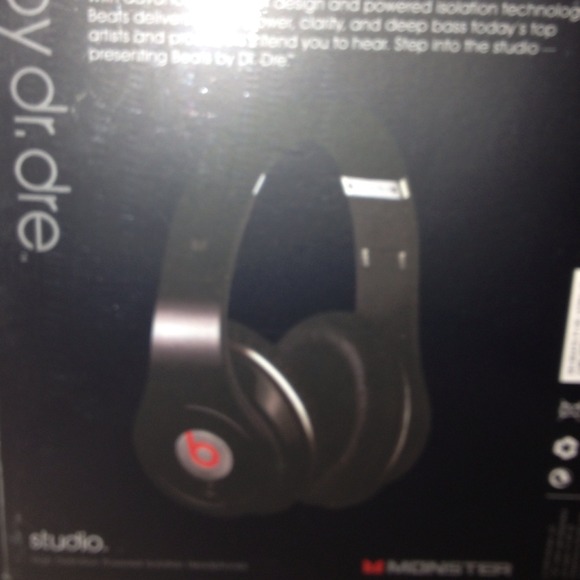 Beats by Dre studio