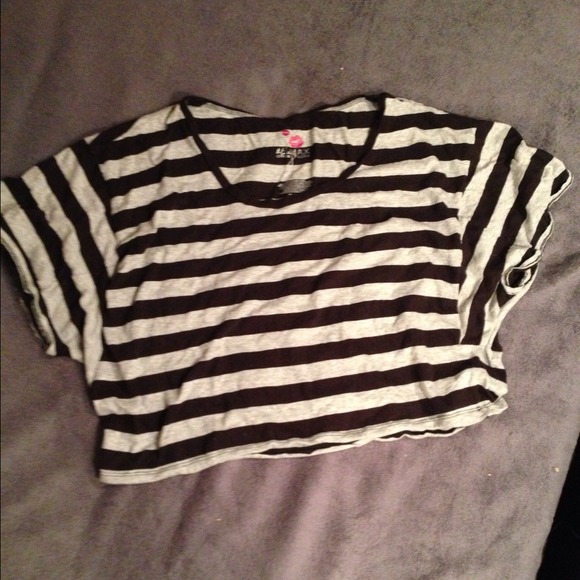NWOT Black and Gray Stripe Crop Top