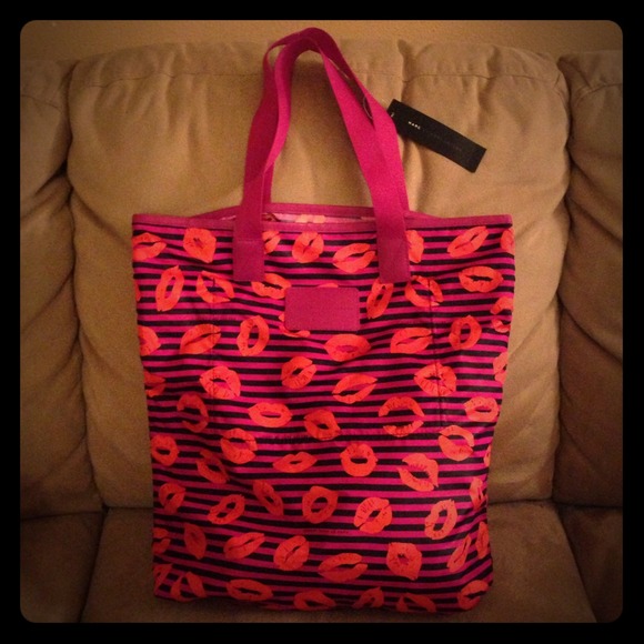 🔴SOLD🔴💋BNWT Marc by Marc Jacobs Nylon Bag