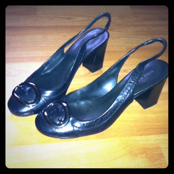 Black Nine West sling backs