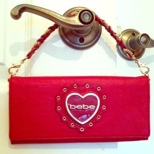 🎉🎊HOST PICK 3/15/15🎉🎊Bebe wristlet/wallet