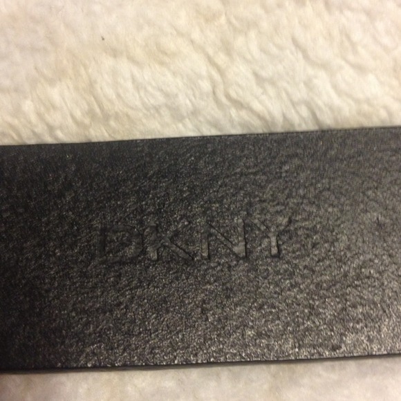 🚨SOLD🚨 DKNY "ROCK" Rhinestone Belt - Picture 3 of 3