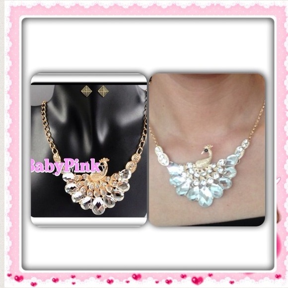 White Peacock Crystal Gold Color Necklace Earrings - Picture 2 of 2