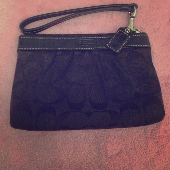 SOLD!!!Authentic coach wristlet