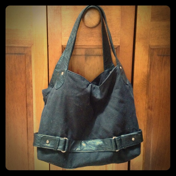 Super cute slouchy bag
