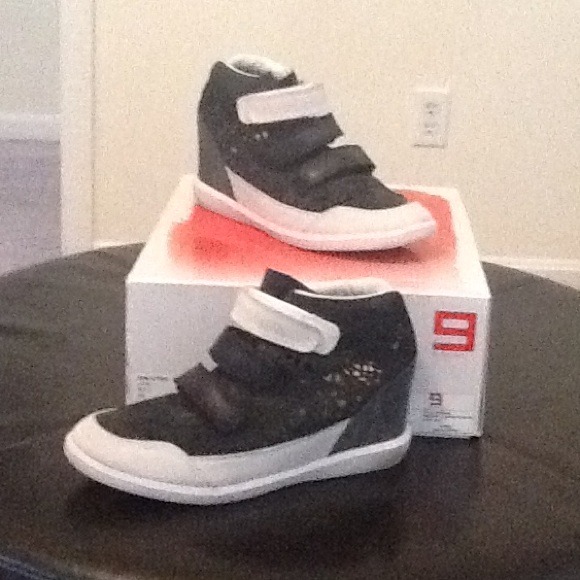 Nine West wedge sneaker