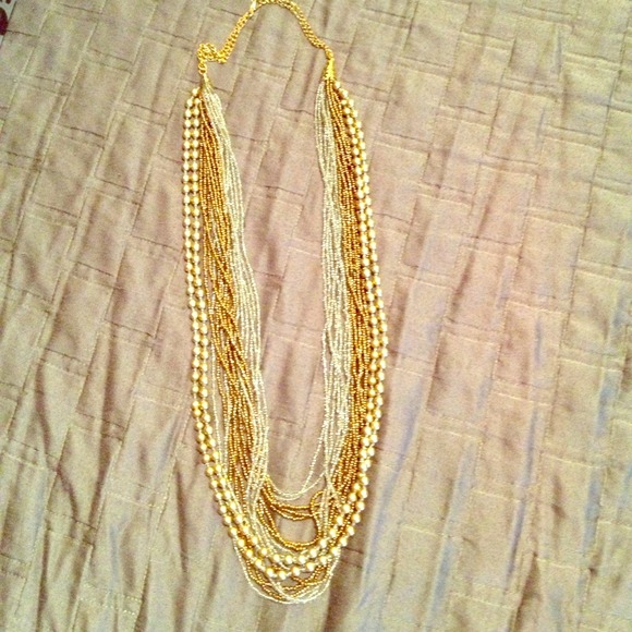 ✨SALE✨Gold beaded necklace
