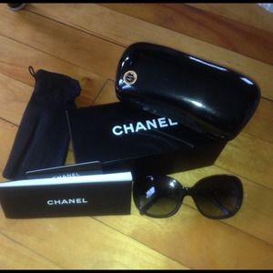 NEWLY REDUCED Chanel sunglasses authentic.