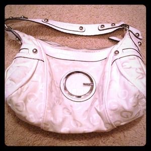 🚫SOLD🚫Guess handbag.