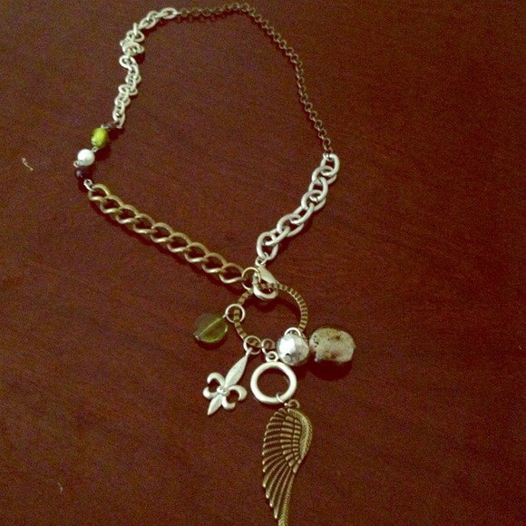 super cute necklace