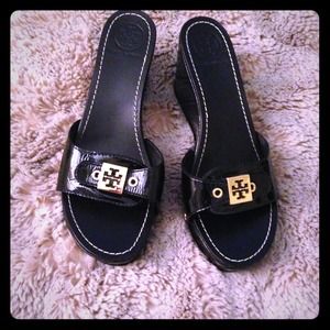 $250 Tory Burch Patti Wedge Black Platform Sandal