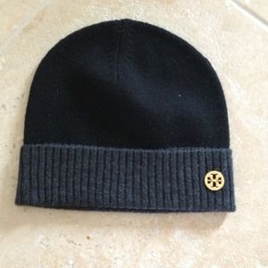 Tory burch black and grey beanie