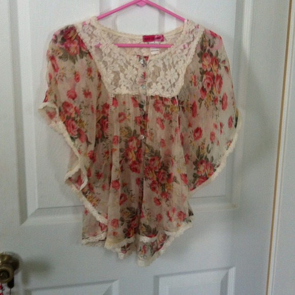 Bundle : floral blouse & yellow wallet.