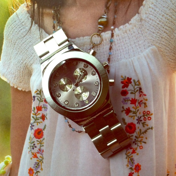 🔴SOLD🔴Silver watch