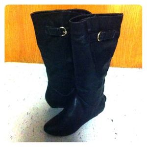 Boots only worn twice!