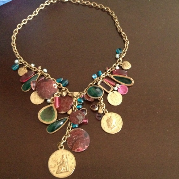 Gold coined necklace - Picture 1 of 3