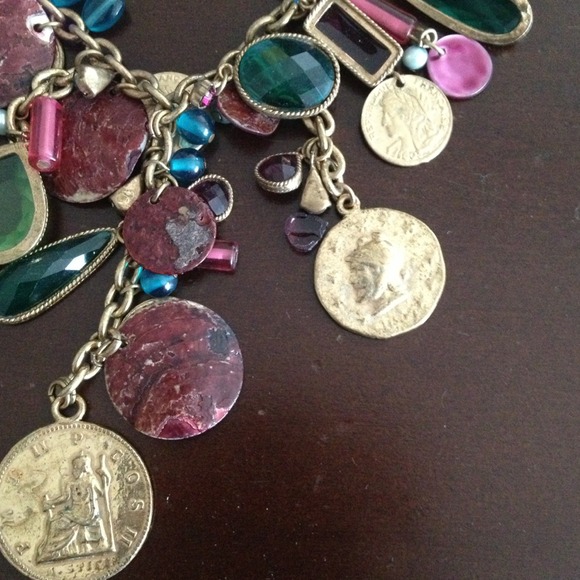 Gold coined necklace - Picture 2 of 3