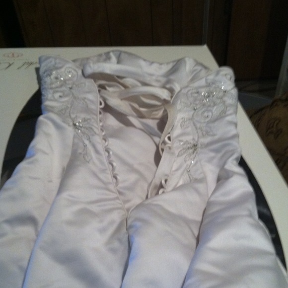 Wedding Dress! - Picture 3 of 4