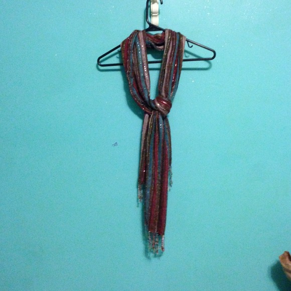 Scarf - Picture 3 of 4