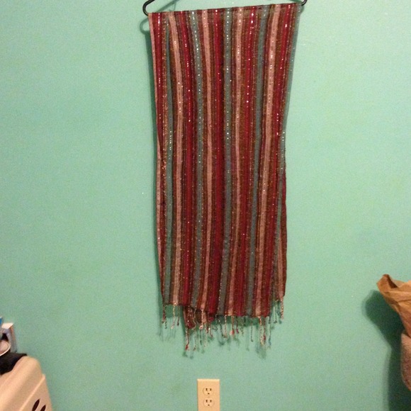 Scarf - Picture 4 of 4