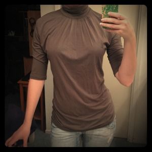 Banana Republic back zip turtle neck