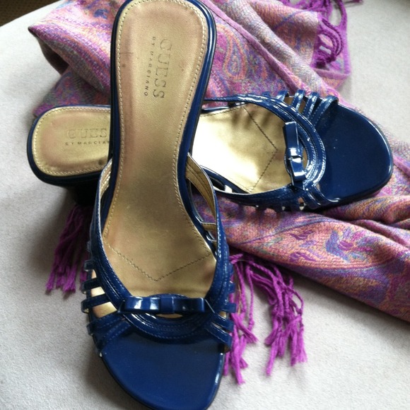 Fun royal blue clog sandal.