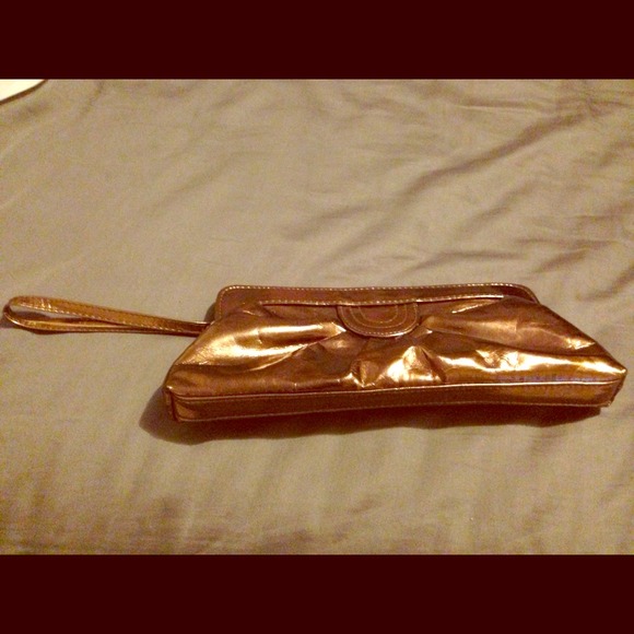 Authentic ALDO clutch with detachable wristlet